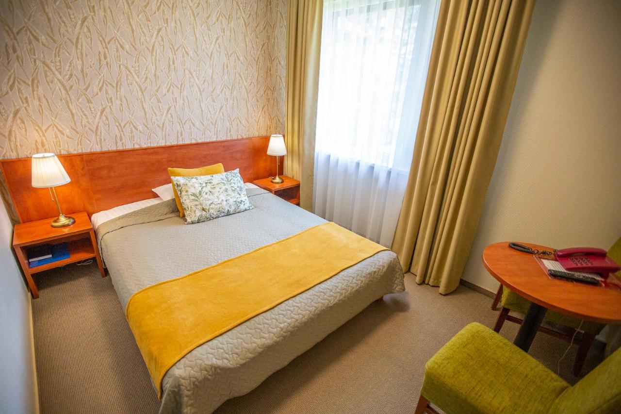 Zuvedra Hotel Ignalina Luaran gambar